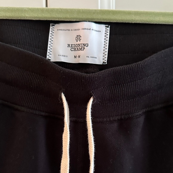 Man’s Reigning Champ Black Sweatpants with Drawstring - Picture 2 of 4
